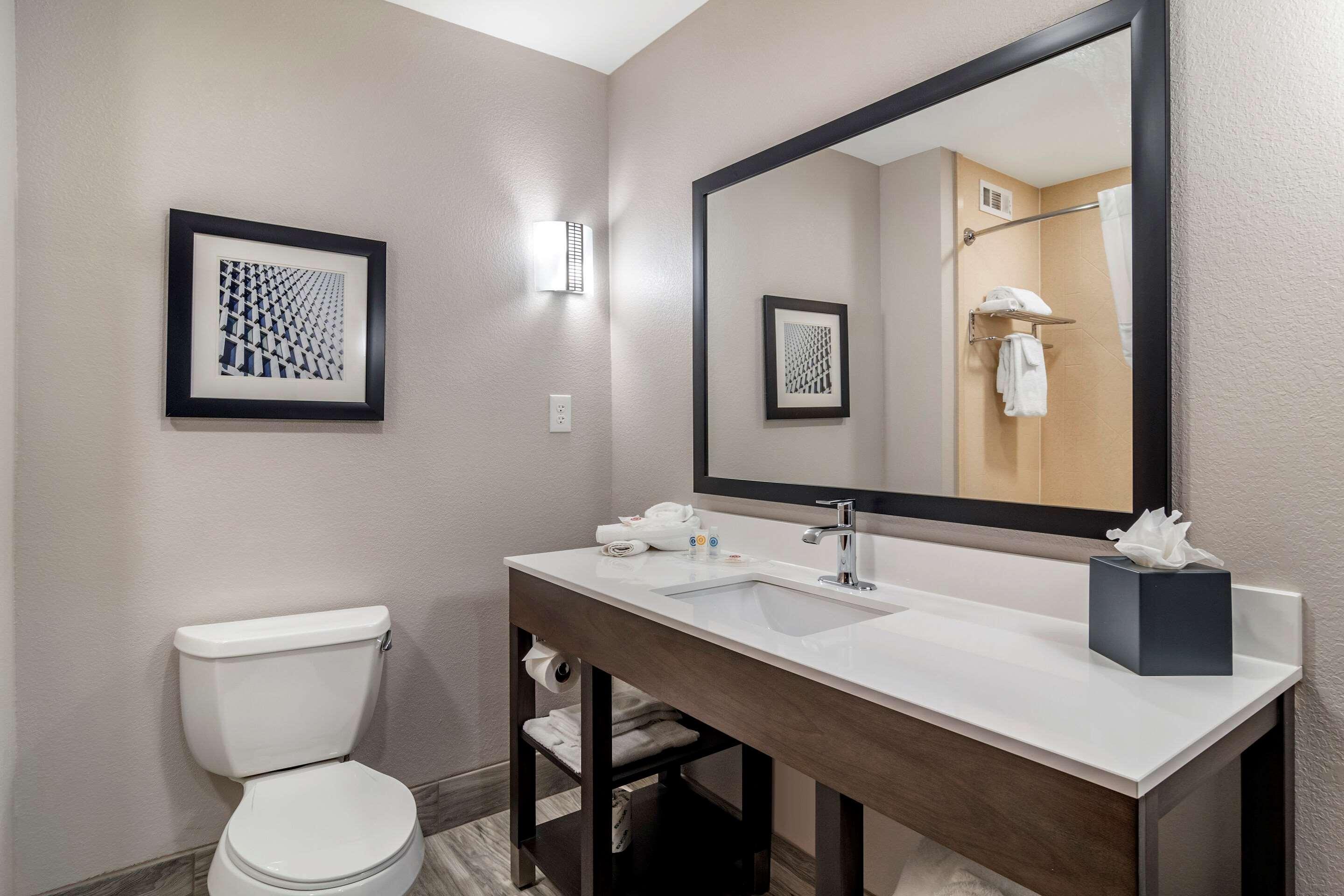 Comfort Suites Mcdonough Atlanta South מראה חיצוני תמונה