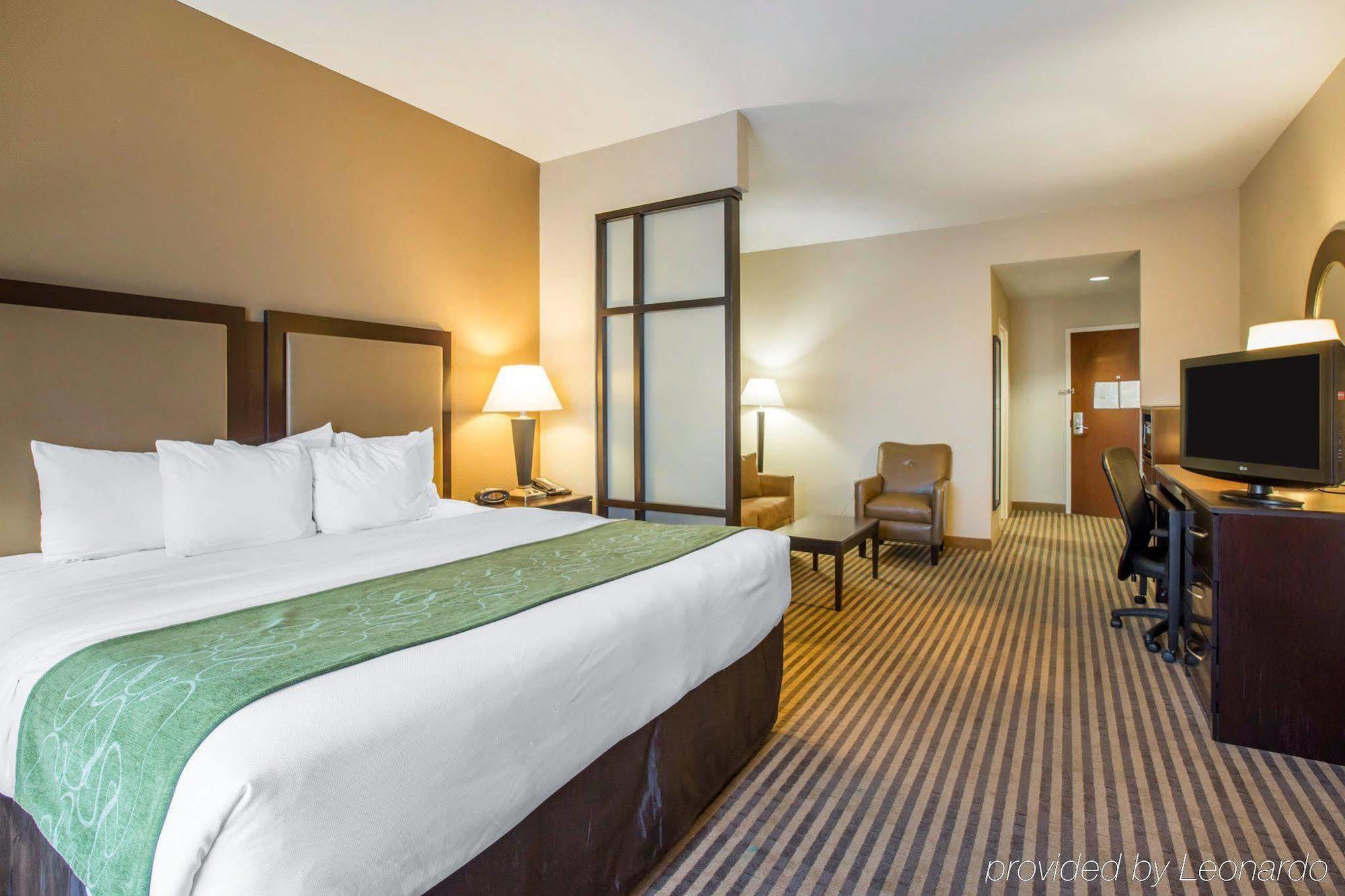Comfort Suites Mcdonough Atlanta South מראה חיצוני תמונה