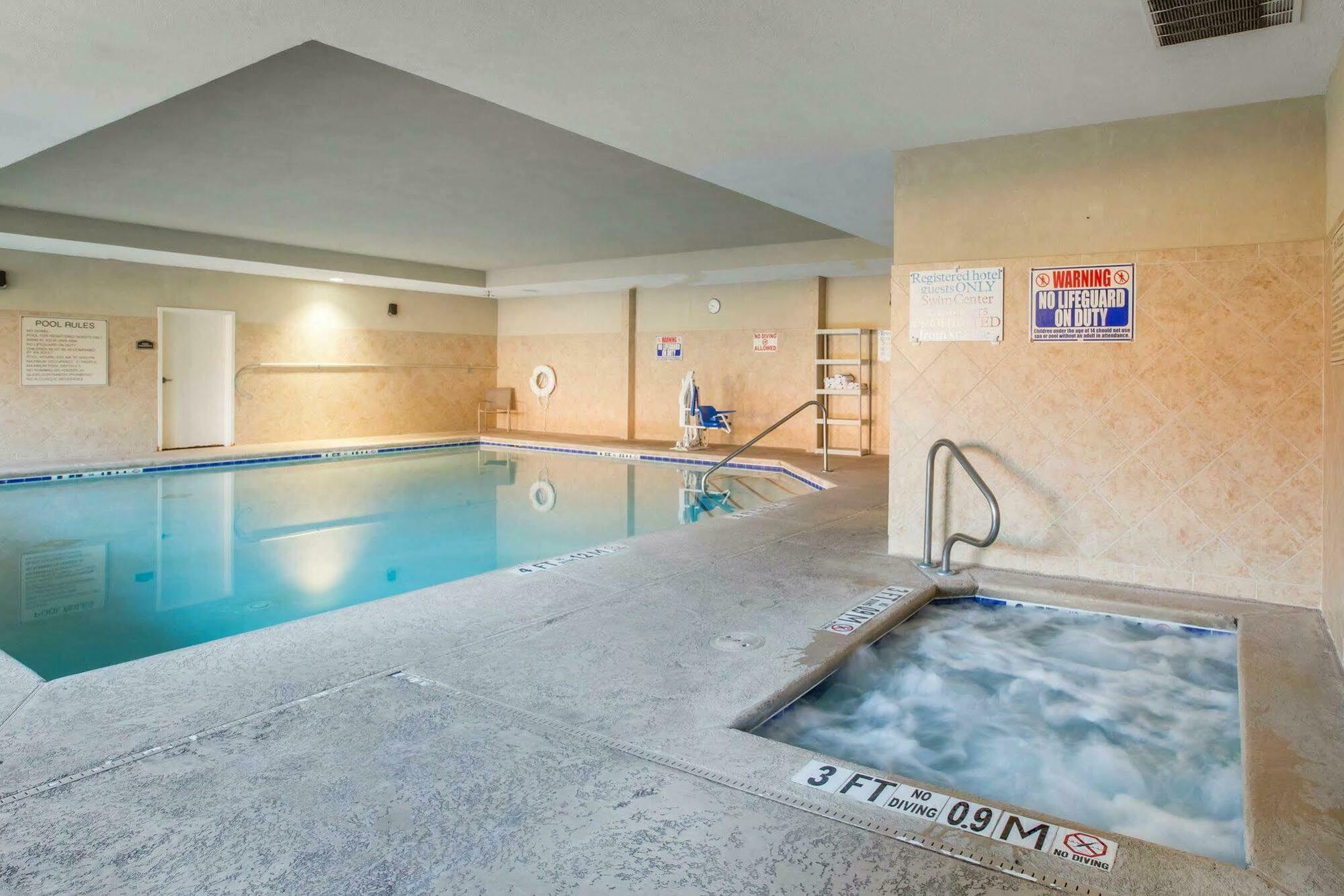 Comfort Suites Mcdonough Atlanta South מראה חיצוני תמונה